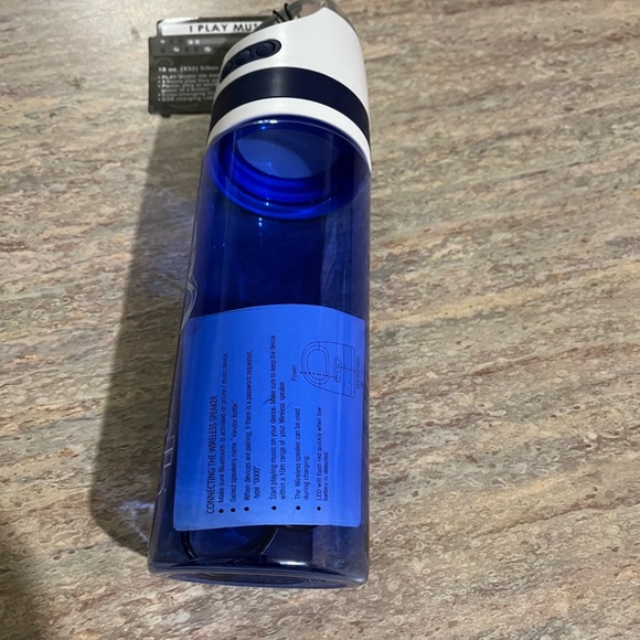 NWT 16 oz Triton Star Wars bottle w/ wireless speaker - Picture 8 of 13
